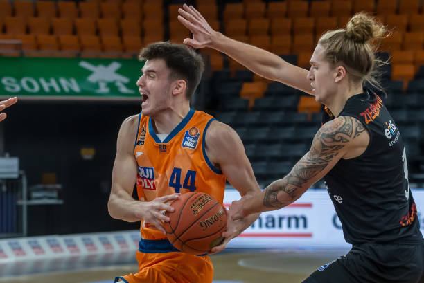 梅西以他的 梅西以他的