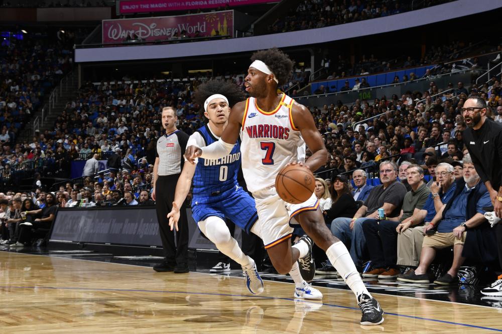 足球的买人 足球的买人